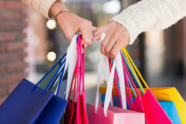 李佳琦、薇婭直播帶貨是記“七傷拳”